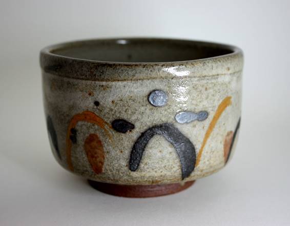 Imagen que contiene taza, caf, tabla, interior

Descripcin generada automticamente